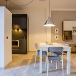 Hotel apartamentowy 9 Line 4*