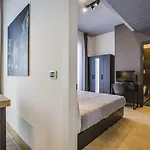 9 Line Hotel apartamentowy Milano Marittima