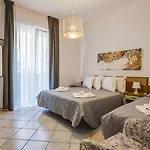 Hotel apartamentowy 9 Line 4*