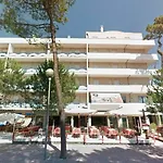 Hotel apartamentowy 9 Line Milano Marittima