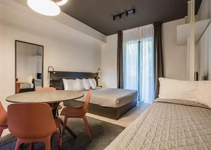 Aparthotel 9 Line Milano Marittima