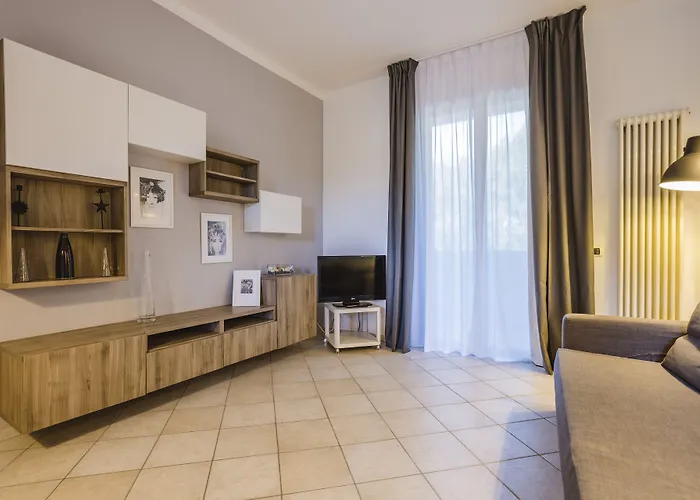 9 Line Aparthotel 4*