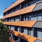 Aparthotel 9 Line 4*