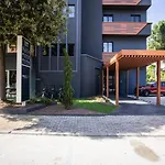 Aparthotel 9 Line Milano Marittima