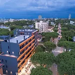 9 Line Aparthotel 4*