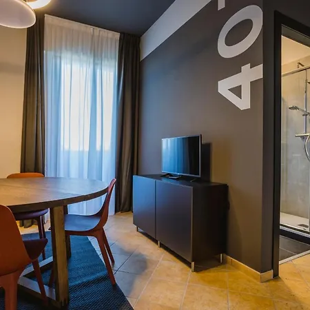 9 Line Apartmanhotel Milano Marittima