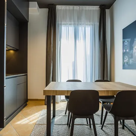 9 Line Aparthotel 3*