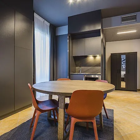 Ξενοδοχείο με διαμερίσματα 9 Line