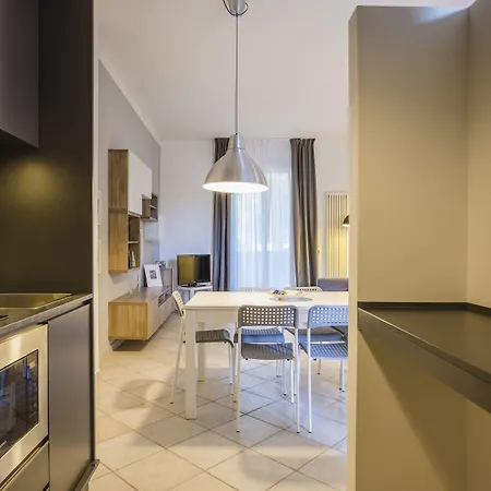 9 Line Apartmanhotel