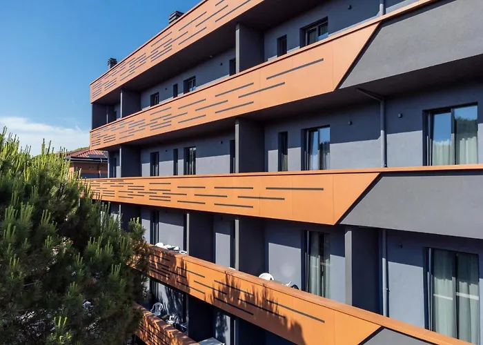 Aparthotel 9 Line 4*